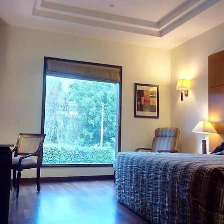 The Ocean Pearl Retreat Hotel Ню Делхи Екстериор снимка
