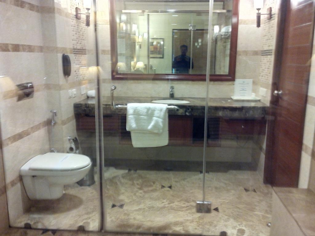 The Ocean Pearl Retreat Hotel Ню Делхи Екстериор снимка